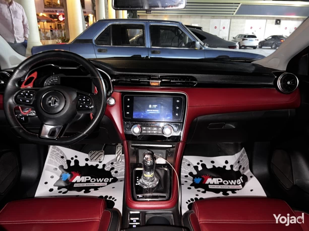 mg-6-luxury-red-interior-big-4