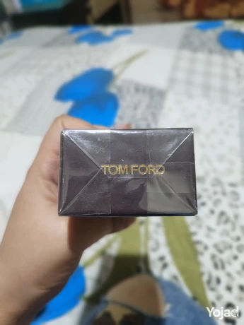 tom-ford-tuskan-leather-with-serial-number-and-par-code-for-big-2
