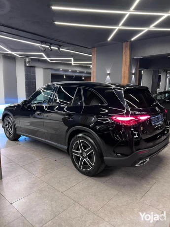 mercedes-glc200-suv-big-0