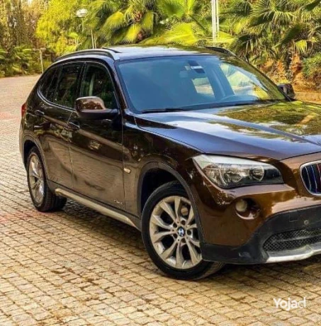 bmw-x1-2011-big-0