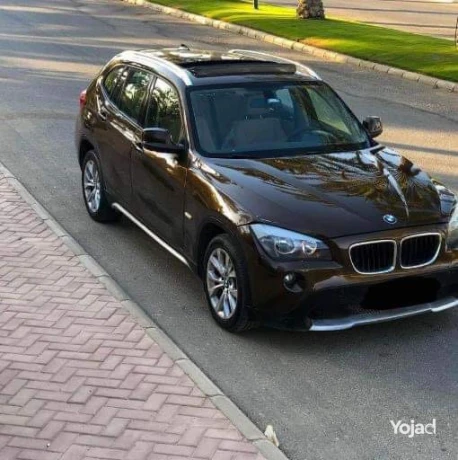 bmw-x1-2011-big-3