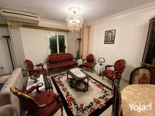 شقة للايجار مفروشة بالحي السابع الشيخ زايد