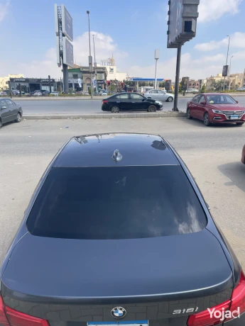 bmw-318i-exclusive-2019-big-3