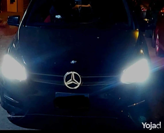 mercedes-b180-big-0