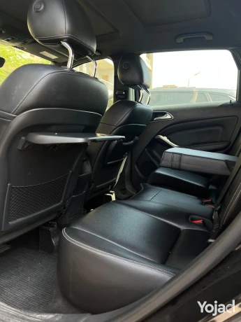 mercedes-b180-big-3