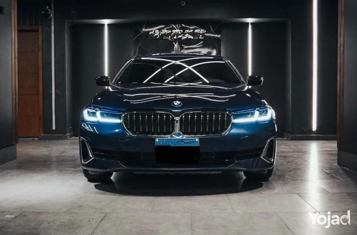 mrkbh-bmw-i530-big-0