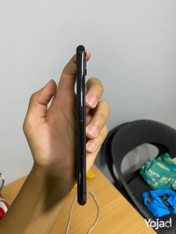 iphone-xs-max-big-1