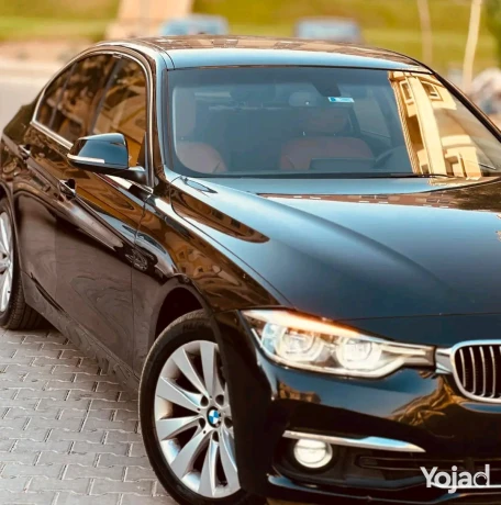 bmw-318-i-luxury-2019-big-11