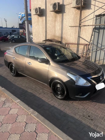 nissan-sunny2017-big-1