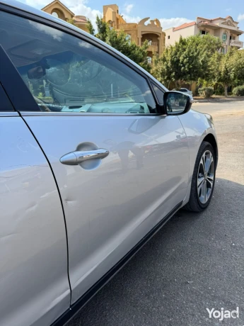 kia-k3-2017-big-7