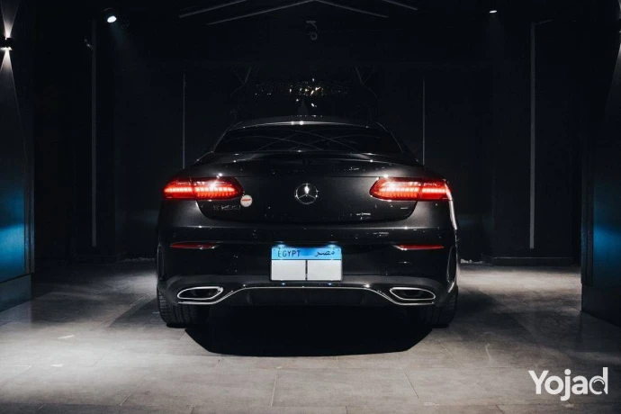 mercedes-e200-coupe-fy-amg-model-2023-big-6