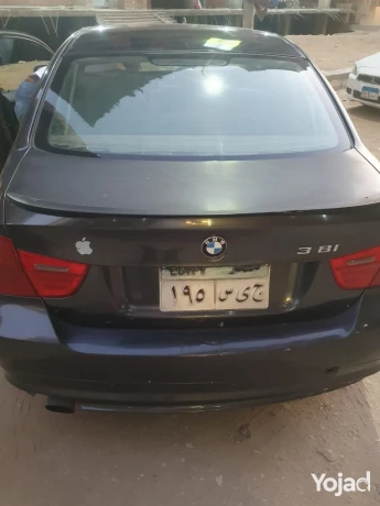 bmw-318i-2012-llbyaa-big-1