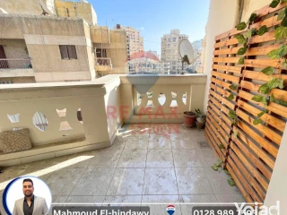 وحدة سكنية للبيع 180م فى سموحة(ألبرت الاول) .