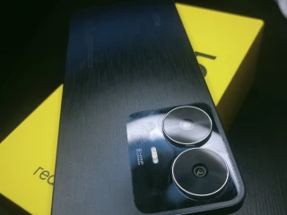 Realme c55