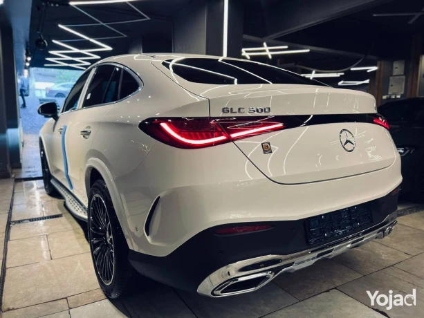 mercedes-benz-glc-300-amg-2025-big-11