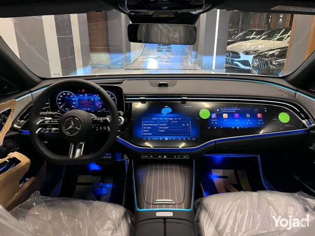 mercedes-benz-e200-model-2024-big-4