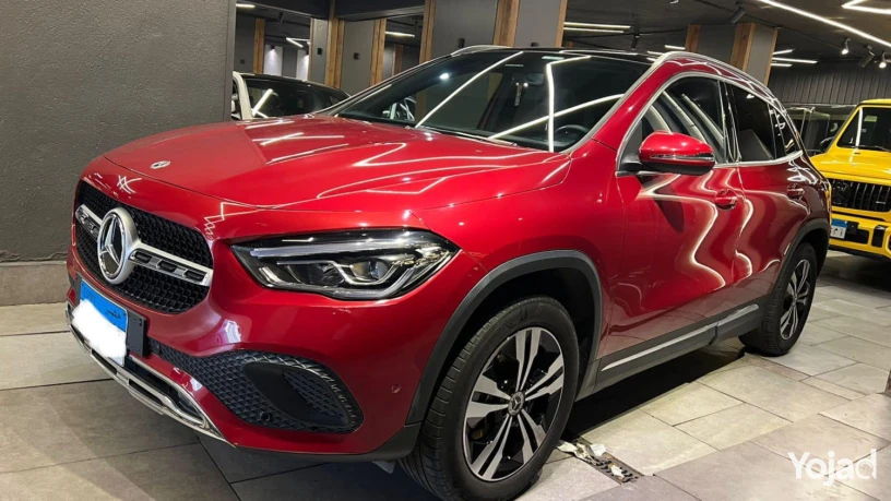 mercedes-benz-gla-200-big-5