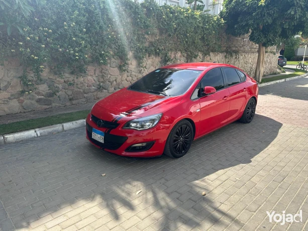 opel-astra-big-1