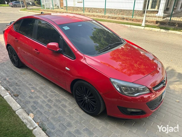 opel-astra-big-3