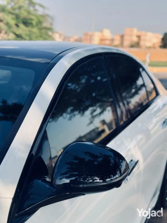 llbyaa-mercedes-e200-amg-2024-big-2