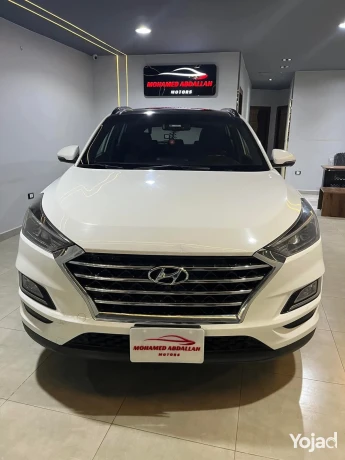 hyundai-tucsan-big-0