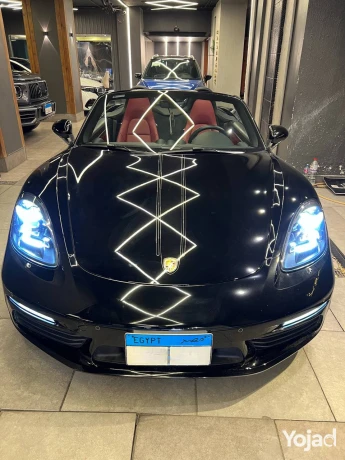 porsche-718-boxster-roadster-big-1