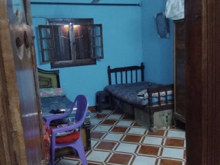 شقه مكونه من 3 غرف وصاله وحمام ومطبخ مساحه 85متر
