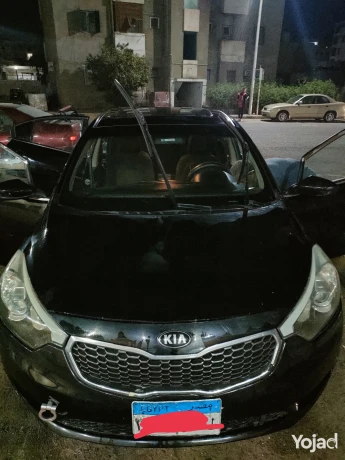 kia-cerato2015-big-0