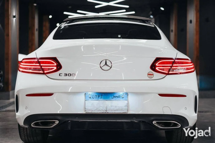 mercedes-c300-coupe-big-1