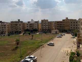 شقه فى زايد الحى ال 16