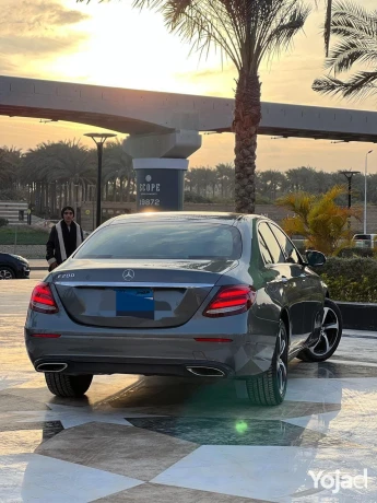 mercedes-e-200-big-4