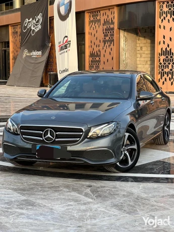 mercedes-e-200-big-2