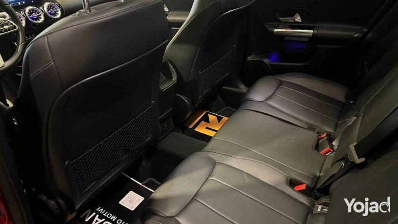 mercedes-benz-gla-200-big-5