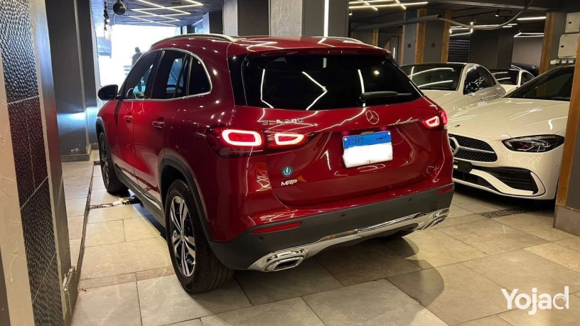 mercedes-benz-gla-200-big-7