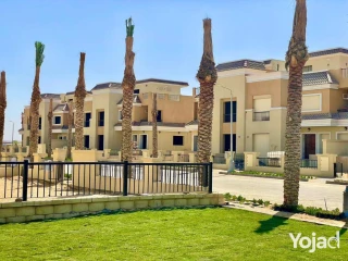 لفتره محدوده فيلا للبيع بمقدم 10% في Sarai compound