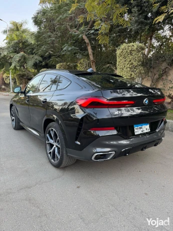 bmw-x6-m50-modyl-2023-big-3