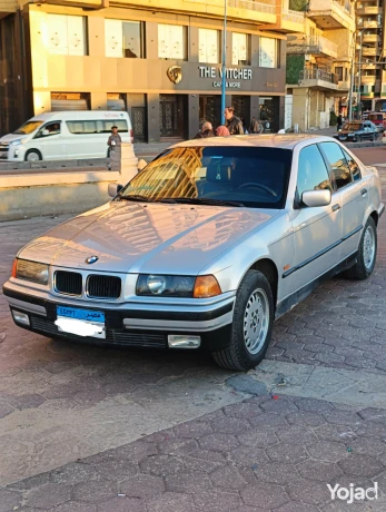 by-am-dblyo-316-bmw-e36-big-0