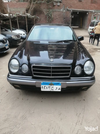 mrsyds-e240-modl-1999-big-11