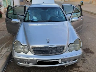 Mercedes Benz class 220 w203