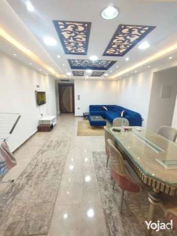 alshtr-alaaashr-zhraaa-almaaady-bgoar-karfor-almaaady-big-2