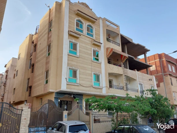 llbyaa-shkh-215m-aal-sharaa-alshaaraoy-big-2