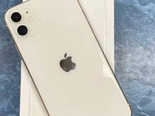 للبيع بحاله ممتازه 2sim iphone 11