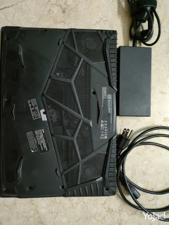msi-gl65-leopard-10sfr-gaming-laptop-big-3