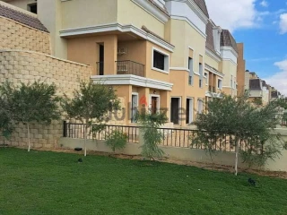 استلام فوري s villa بمساحه 239م للبيع بمقدم 20% وقسط الباقي