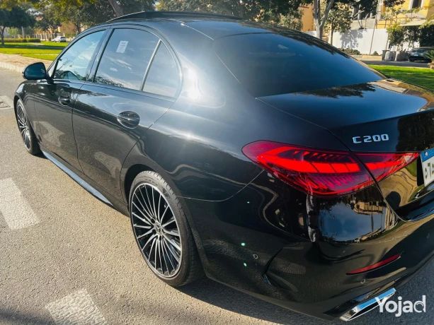 llbyaa-mrsyds-c-200-amg-4matic-astyrad-shkhsy-mn-almanya-mody-big-2
