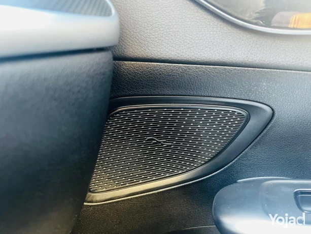 llbyaa-mrsyds-c-200-amg-4matic-astyrad-shkhsy-mn-almanya-mody-big-8