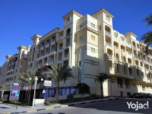 stodyo-34-mtr-fyo-hmam-sbah-bmntgaa-florynza-baarabya-big-2