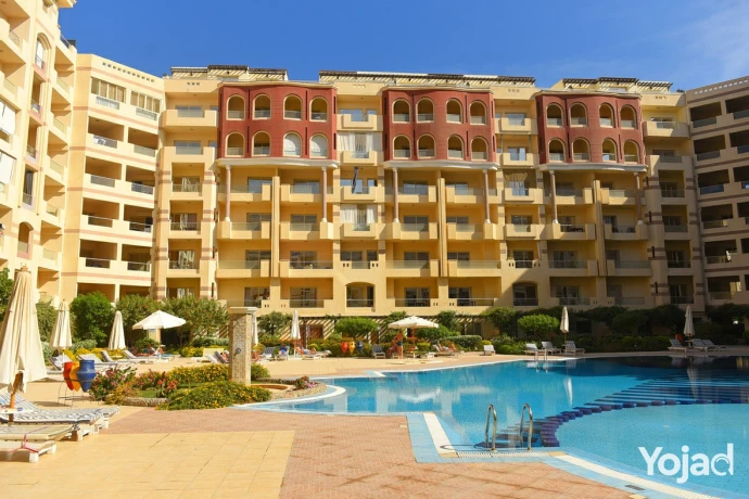 stodyo-34-mtr-fyo-hmam-sbah-bmntgaa-florynza-baarabya-big-13