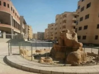 للبيع شقة بالعاشر من رمضان الحي12