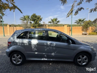 Mercedes B160 2011 قابل للتفاوض